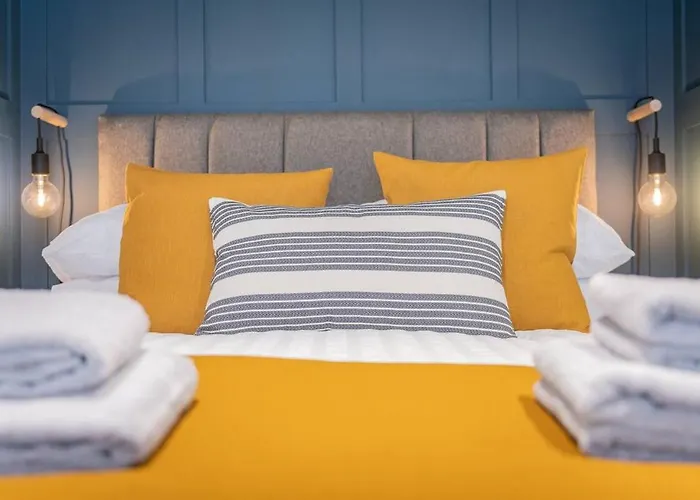 Carpenters - The Lakes! Holiday home